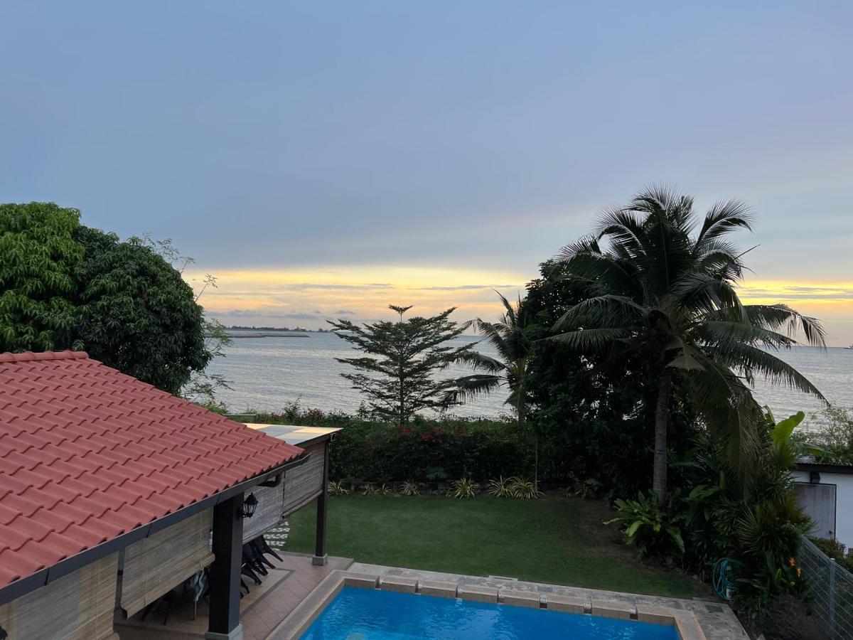 Melaka Beachfront Villa With Pool Extérieur photo