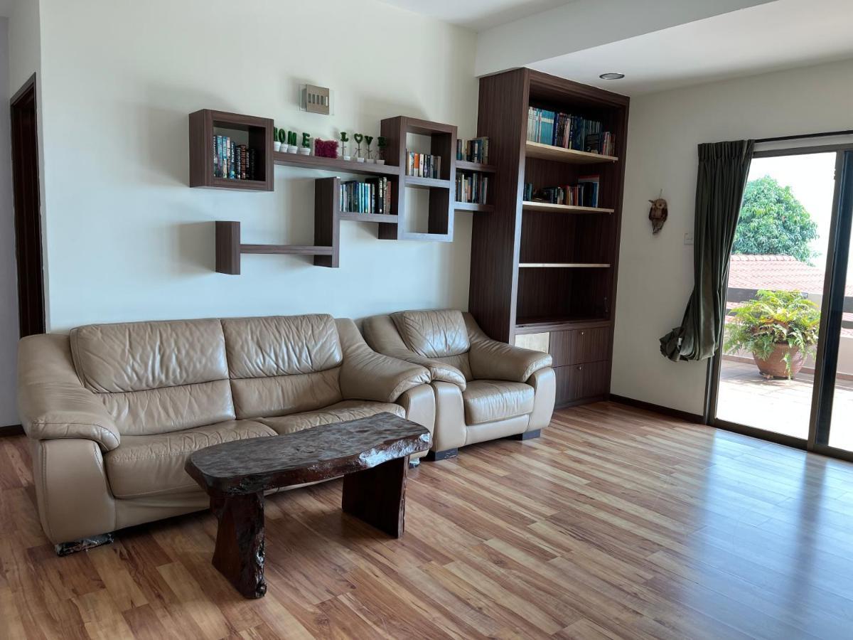 Melaka Beachfront Villa With Pool Extérieur photo